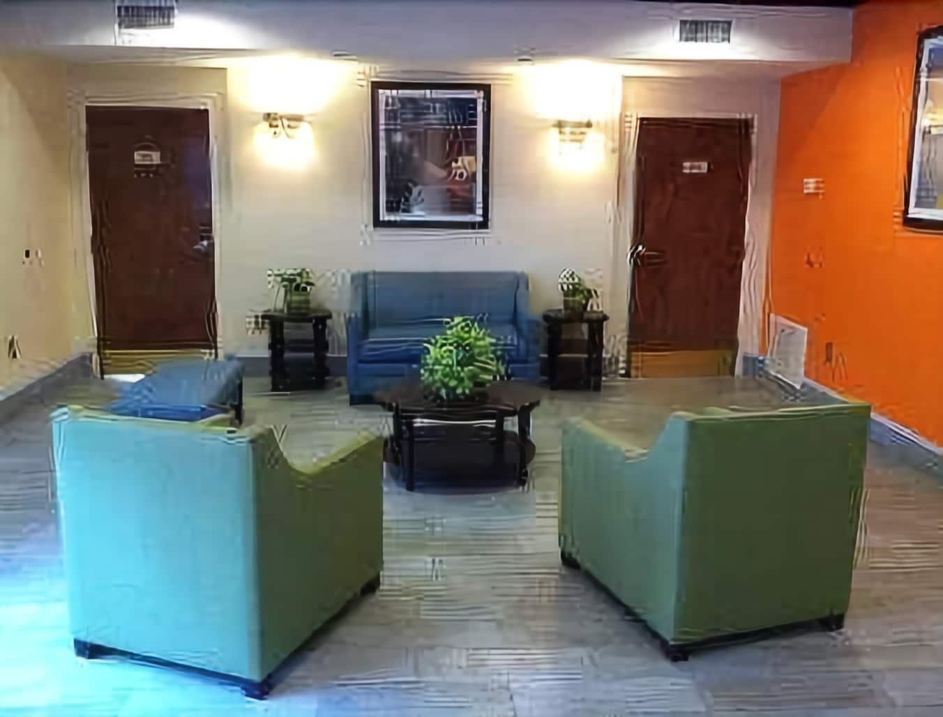 Baymont By Wyndham Montgomery South Esterno foto