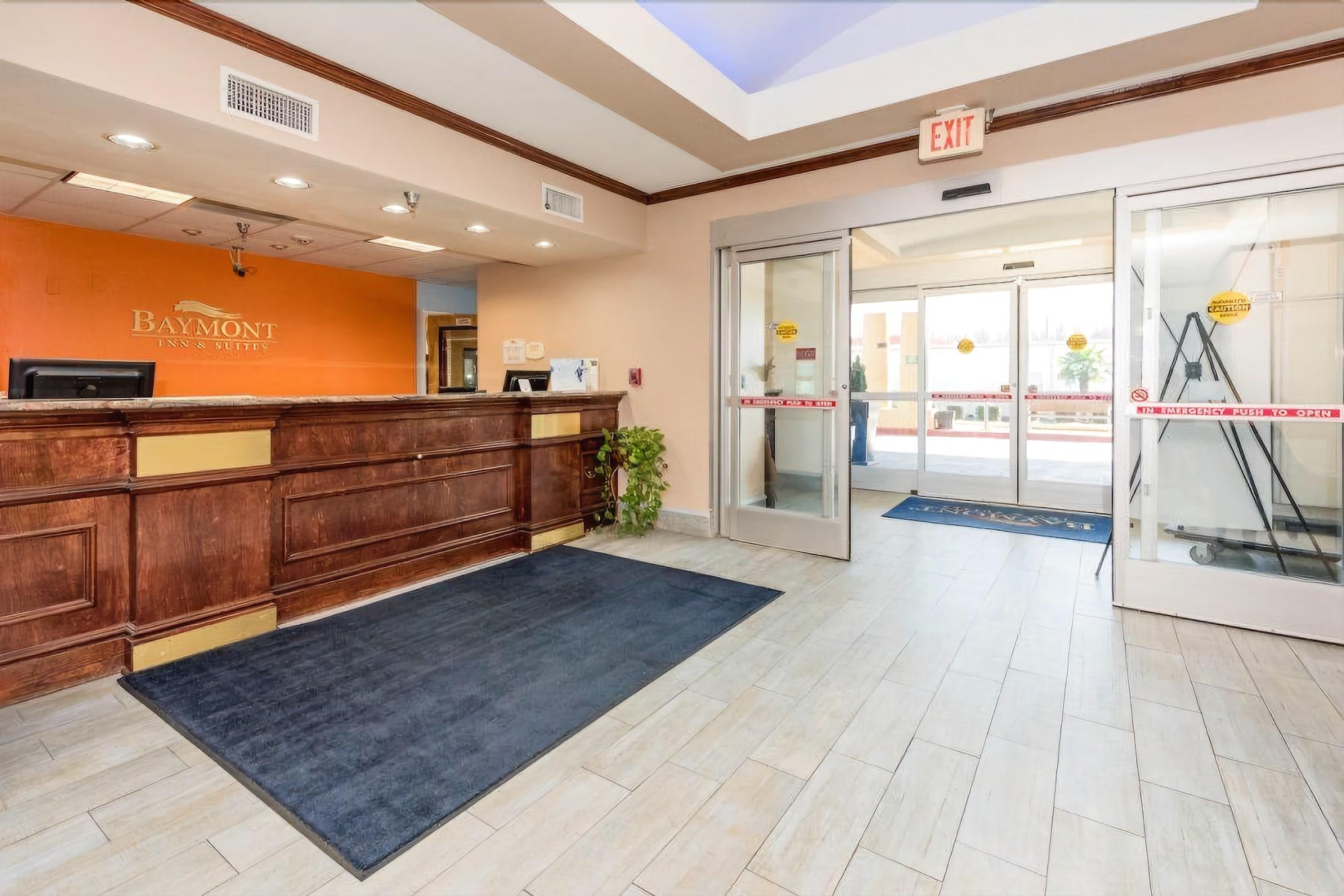 Baymont By Wyndham Montgomery South Esterno foto